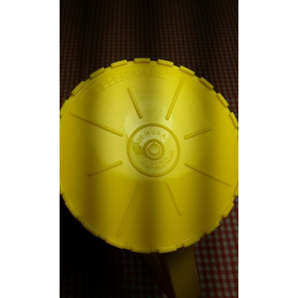 Vintage Yellow Tupperware Pitcher #874-14 With Lid Made in USA Estate Find - Picture 11 of 12